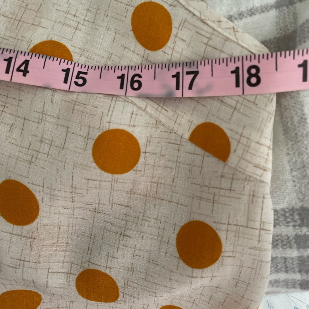 Paper Crane NWT Beige and mustard polka dot Cami-style top. Size M - Picture 7 of 8